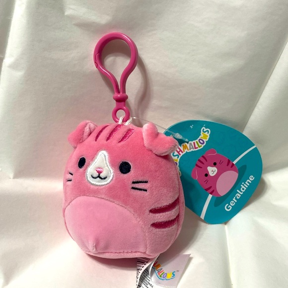 Squishmallows 4” “Geraldine” hook her on carry  her with you everywhere you go! - Picture 1 of 4